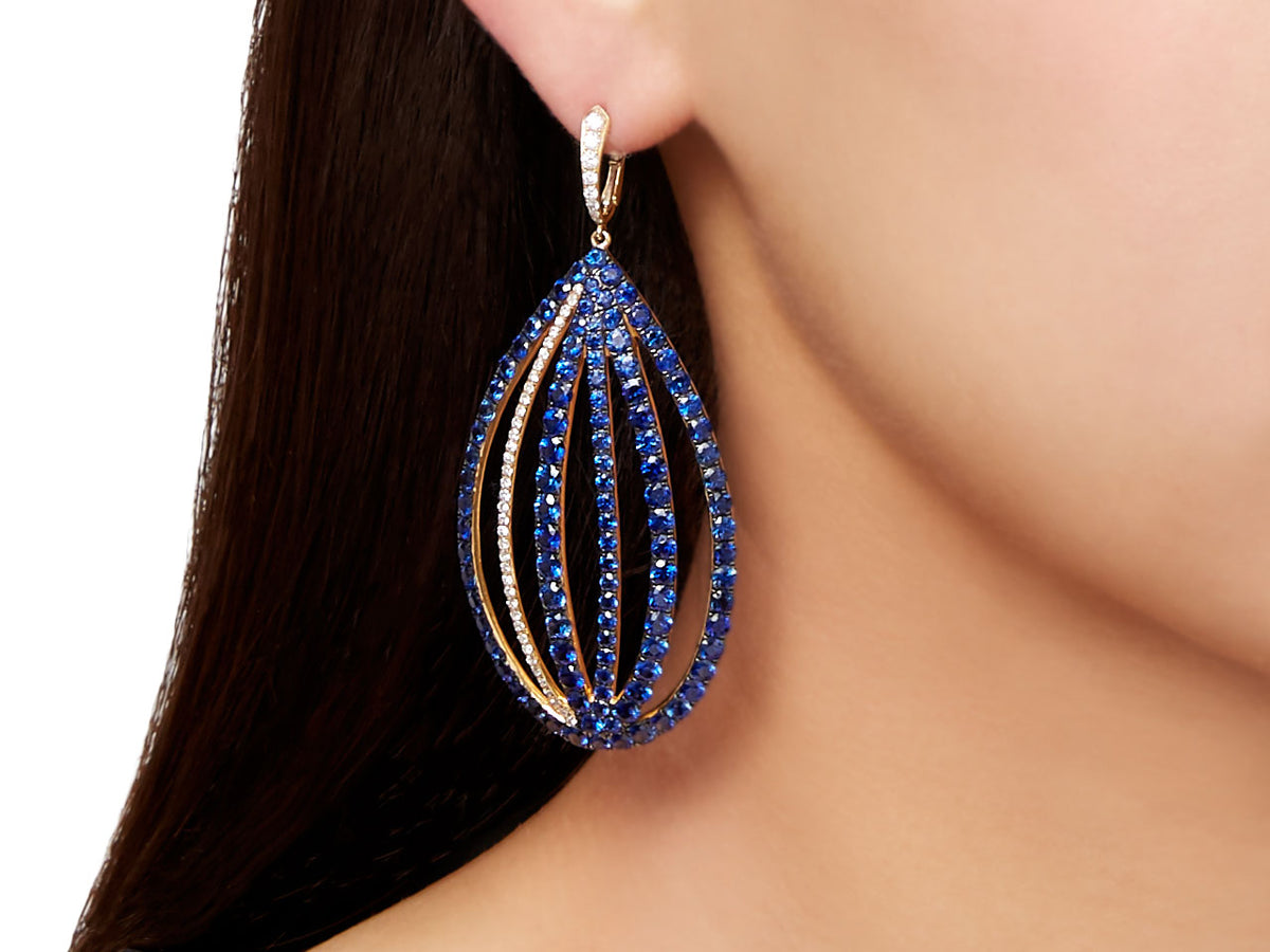 Blue sapphire and diamond oval drop earring in gold