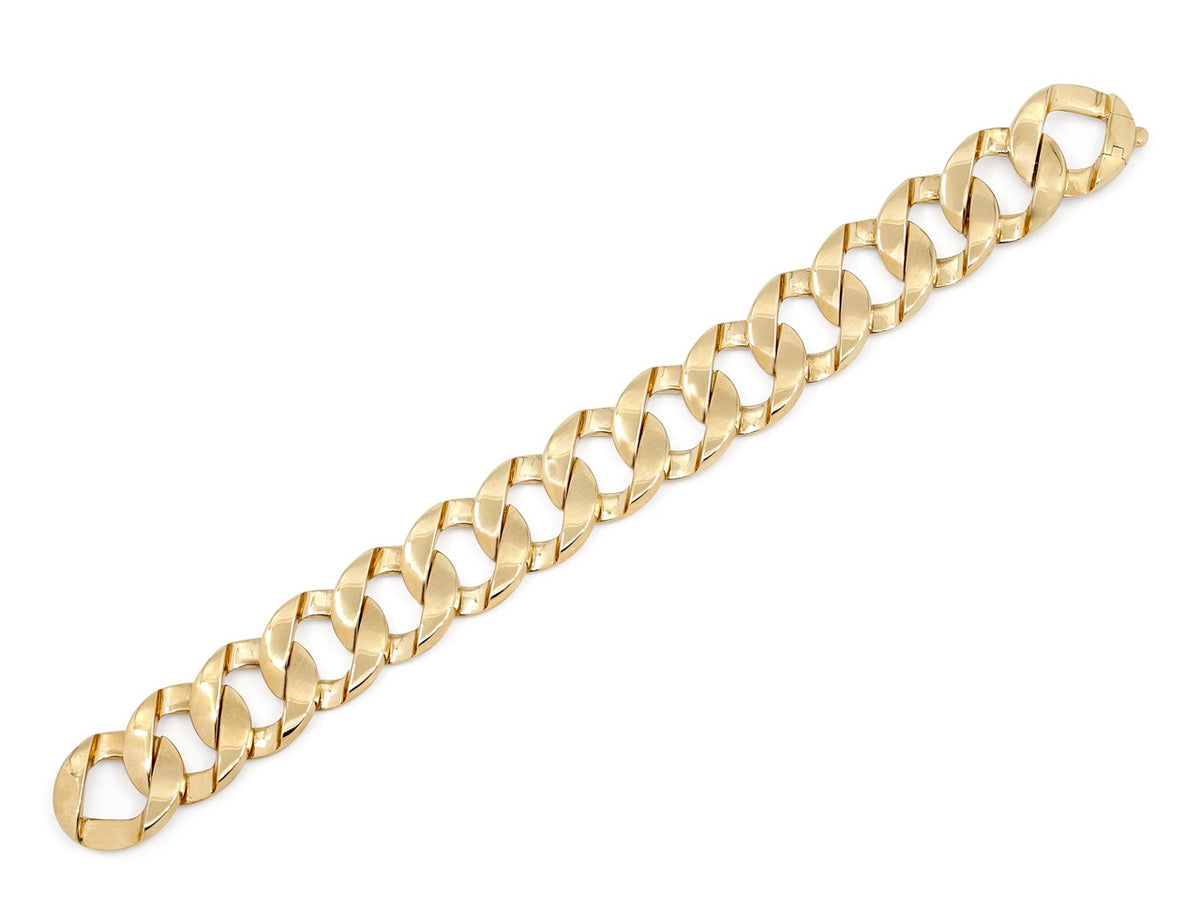 18K gold curb link bracelet with polished interlocking links