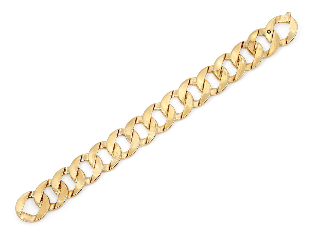 18K gold curb link bracelet with polished interlocking links