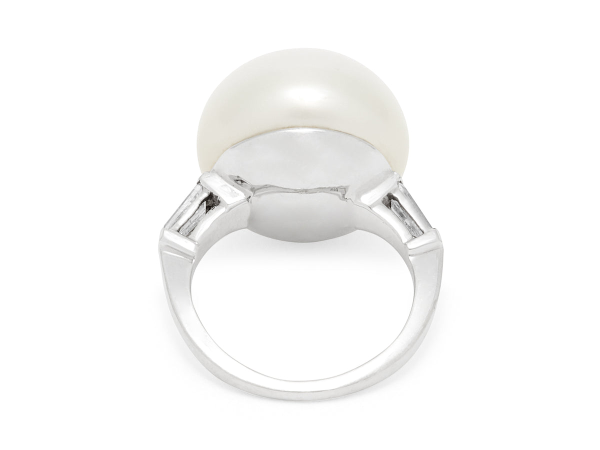 Rear view of white gold ring with South Sea pearl and diamonds
