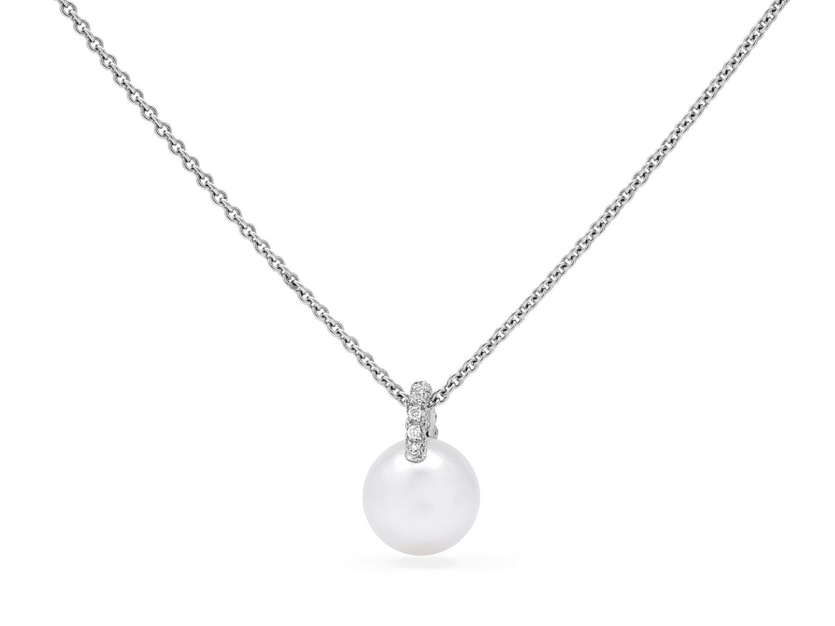 White gold chain with South Sea pearl and diamond bail