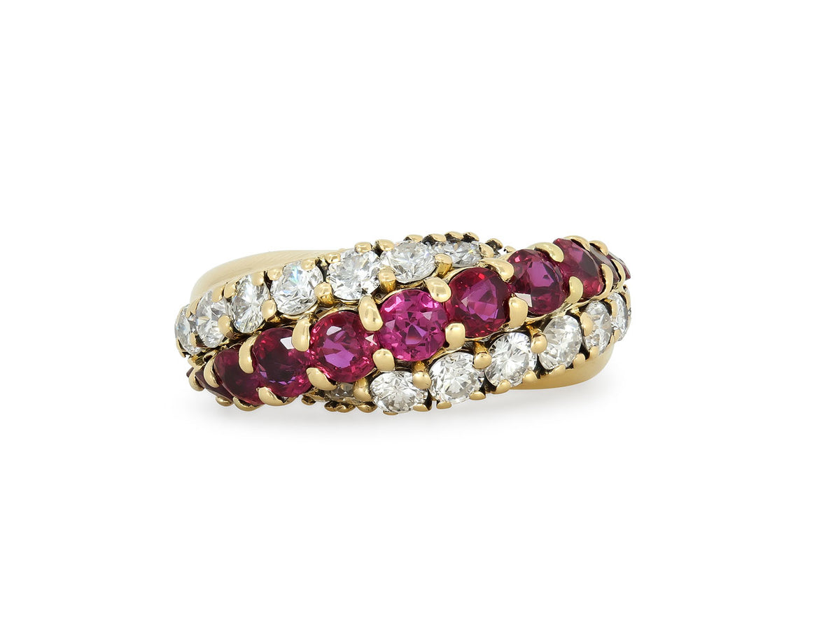 18K yellow gold ring with rubies and diamonds