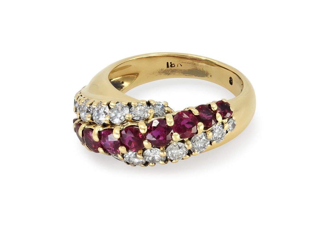 18K yellow gold ring with rubies and diamond rows