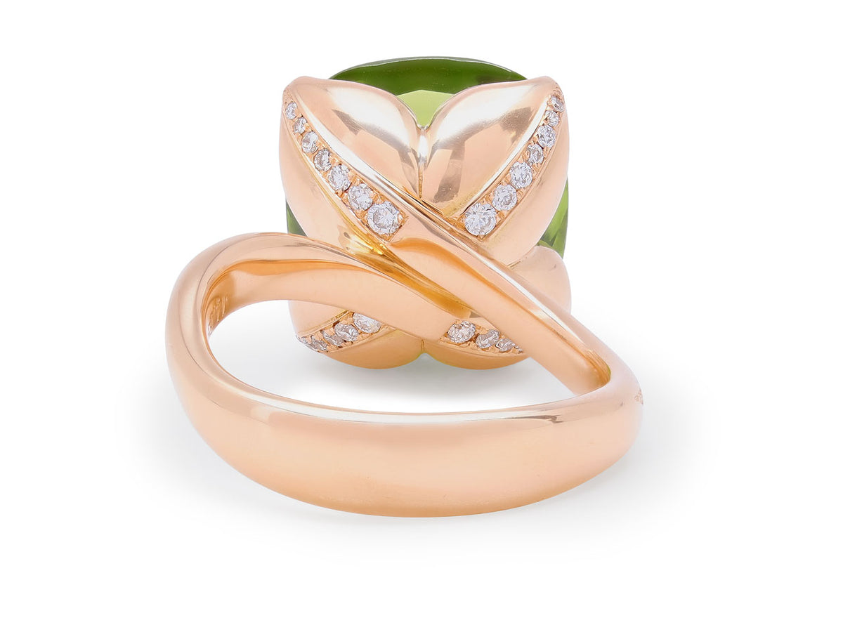 Rose gold ring with peridot and diamond pave