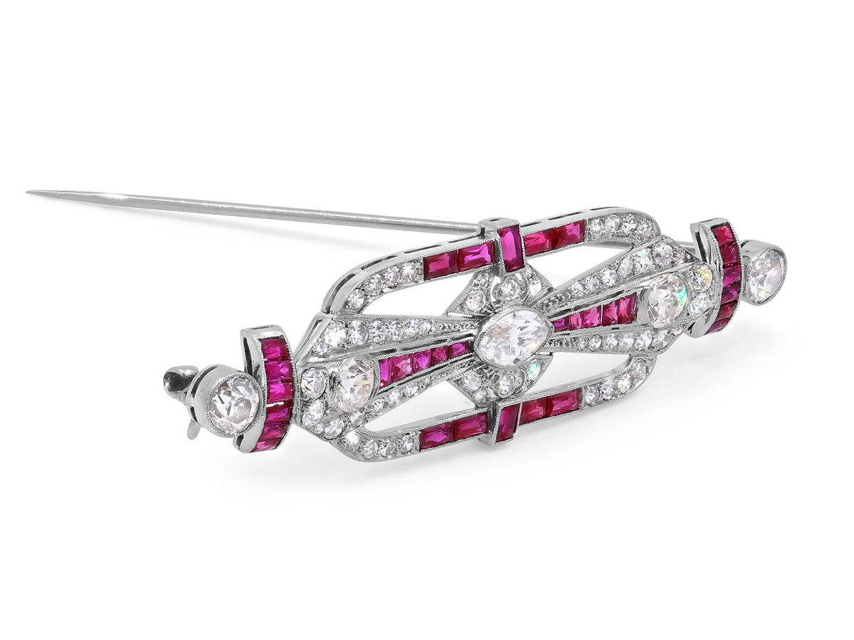 Art Deco platinum brooch with rubies and diamonds