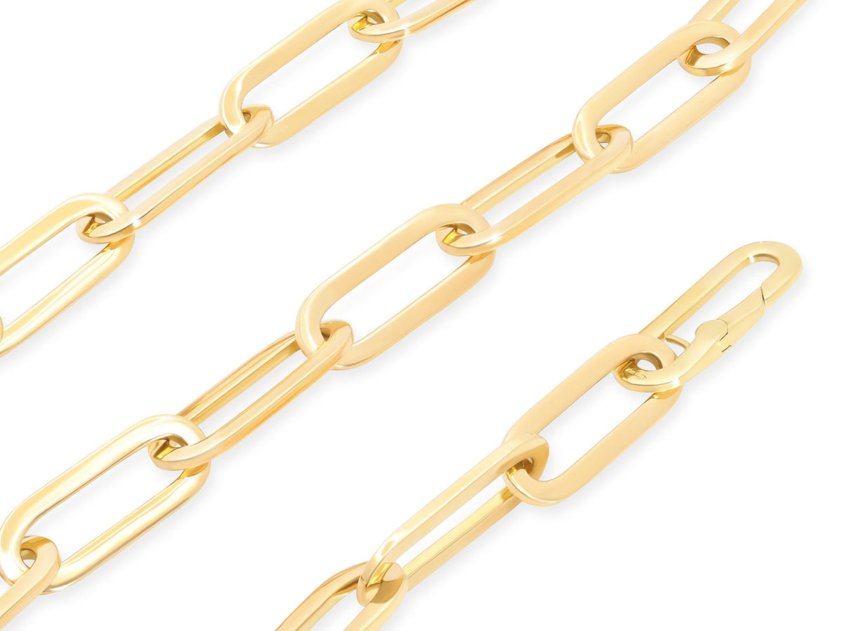 Close view of polished 18K gold elongated link necklace