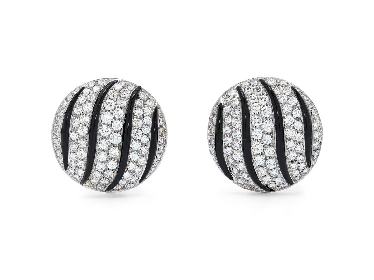 Round diamond and black onyx earrings in white gold