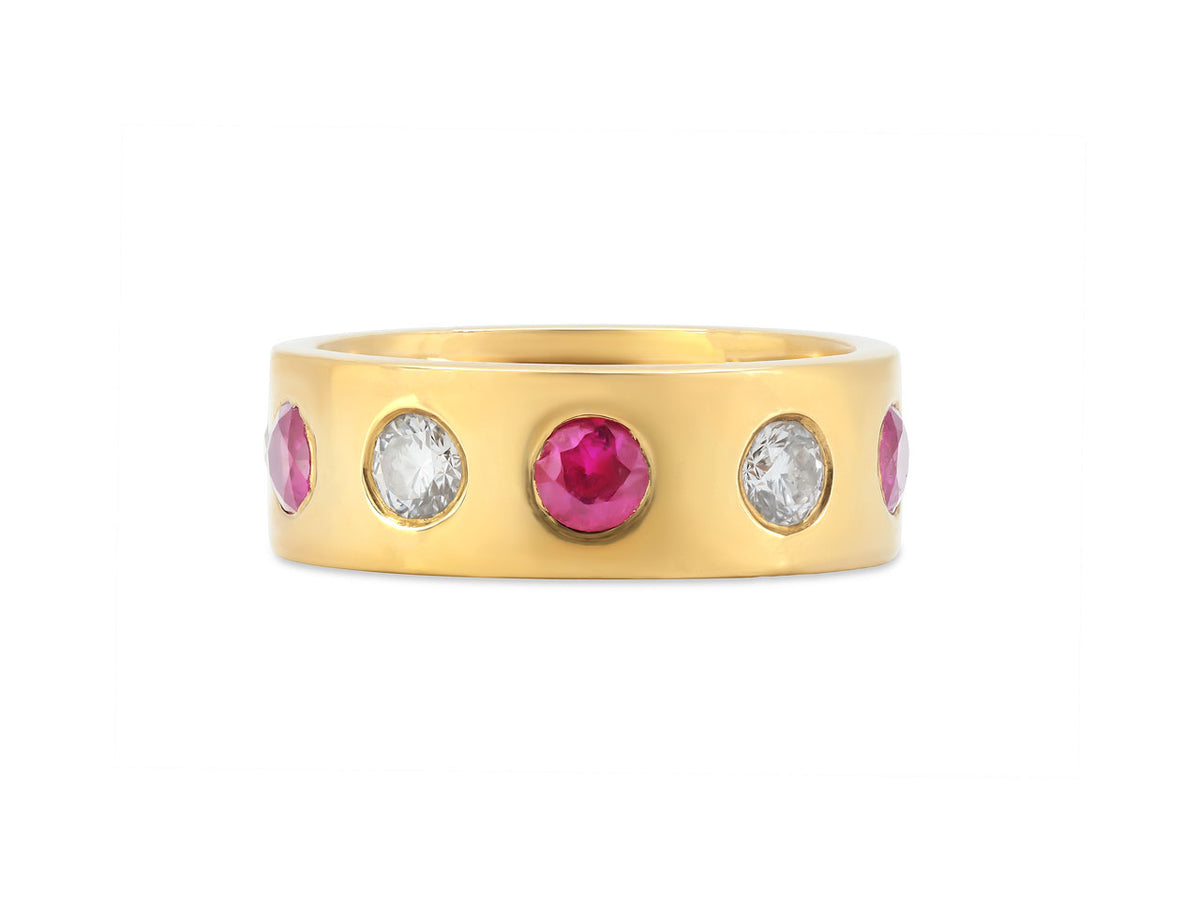 18K yellow gold ring with alternating round rubies and diamonds