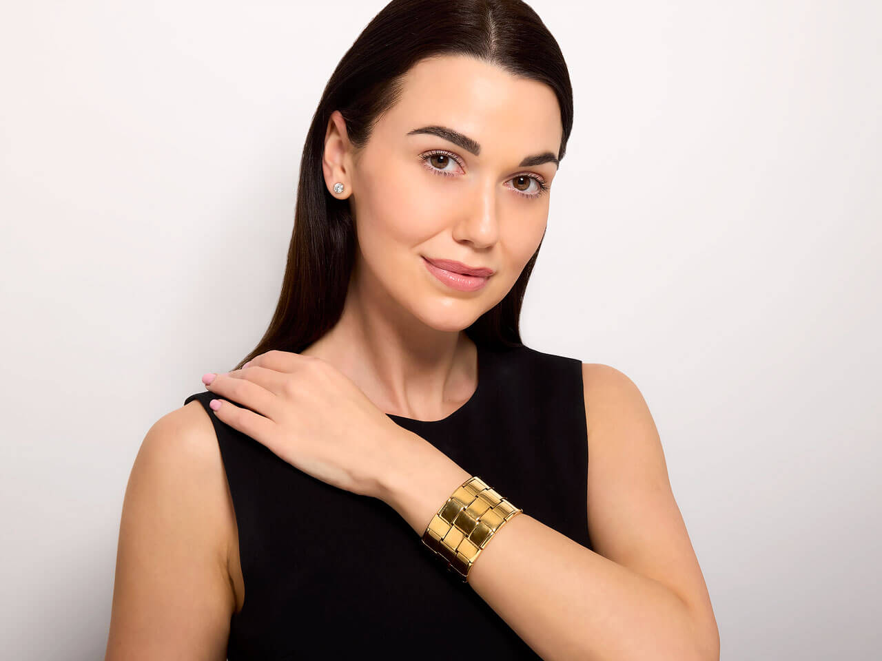 Vhernier 'Giunco' Wide Cuff Bracelet in 18K Rose Gold