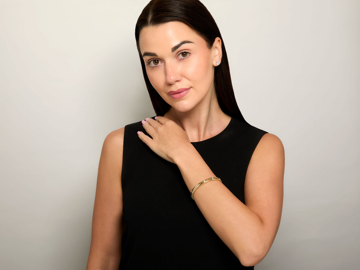 Stretch Bracelet with Diamonds, 7 mm, in 18K Gold by Beladora