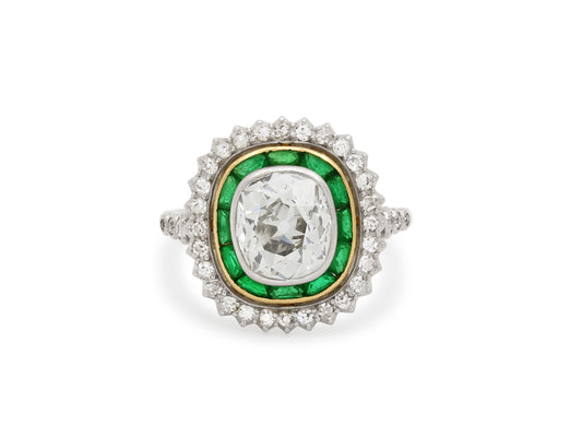 Art Deco Diamond and Emerald Ring in Platinum, French