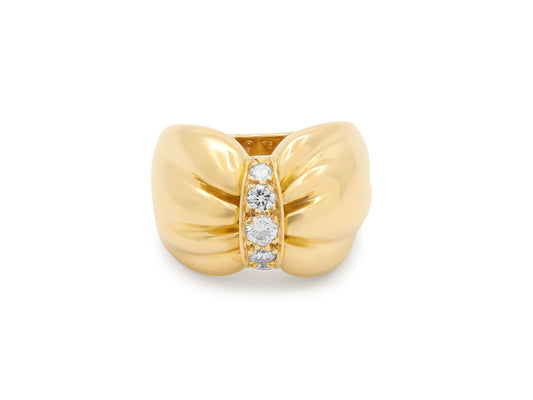 Van Cleef & Arpels Diamond Bow Ring in 18K Gold