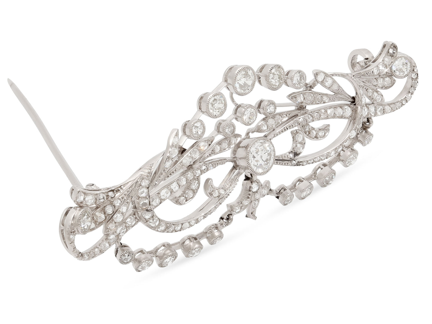 Antique Edwardian Diamond Brooch in Platinum