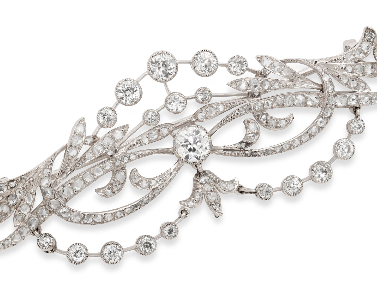 Antique Edwardian Diamond Brooch in Platinum