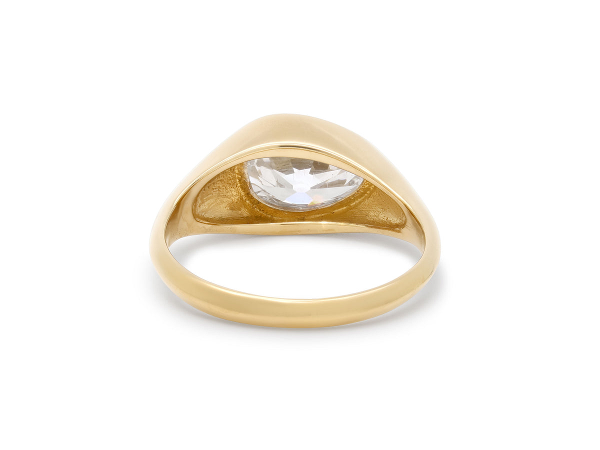 Old Cut Pear Shape Diamond Ring, 1.78 carats, in 22K Gold