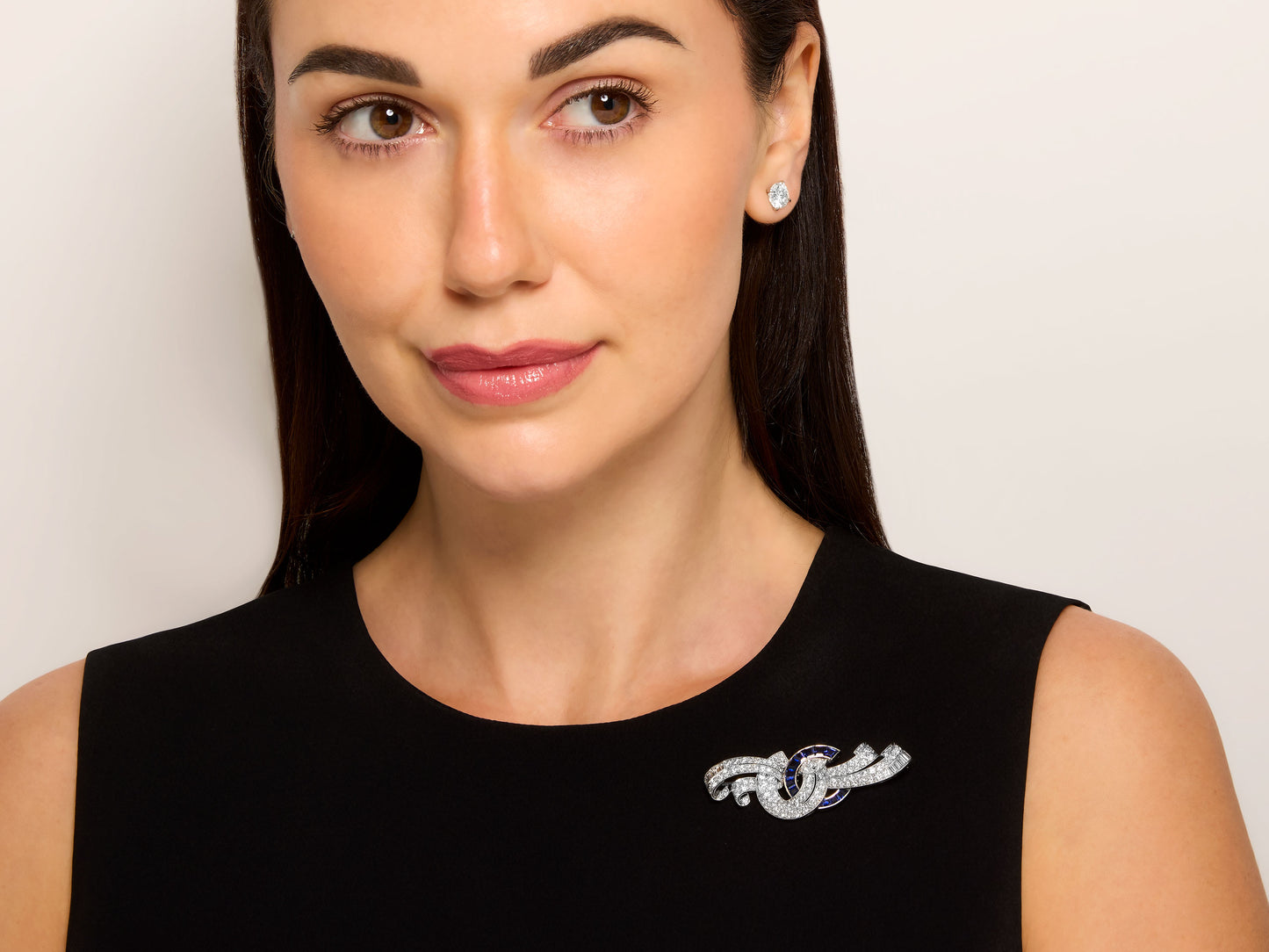 Raymond Yard Mid-Century Diamond and Sapphire Brooch in Platinum