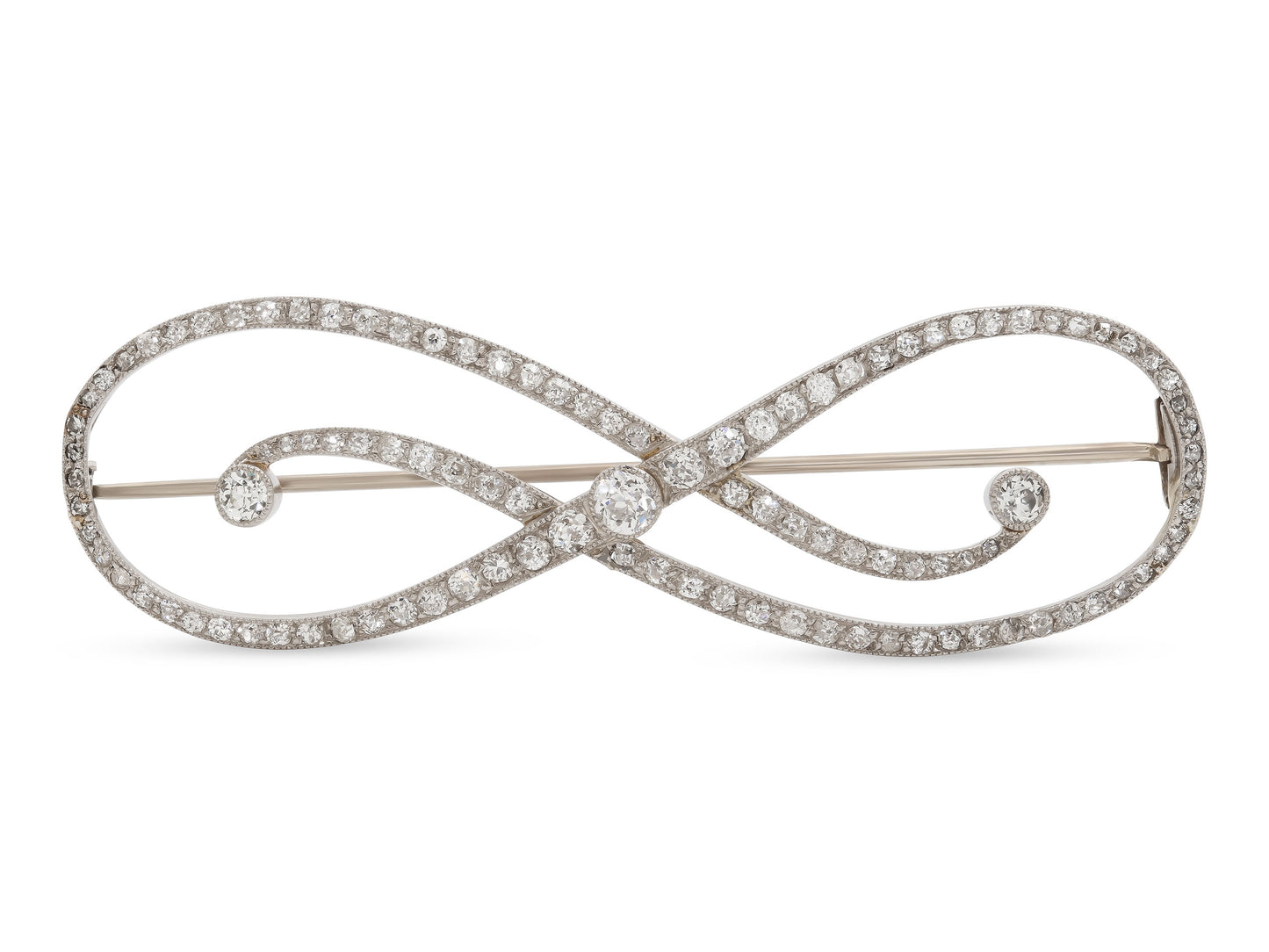 Antique Edwardian Diamond Brooch in Platinum