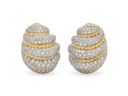 Van Cleef & Arpels Diamond Earrings in 18K Gold