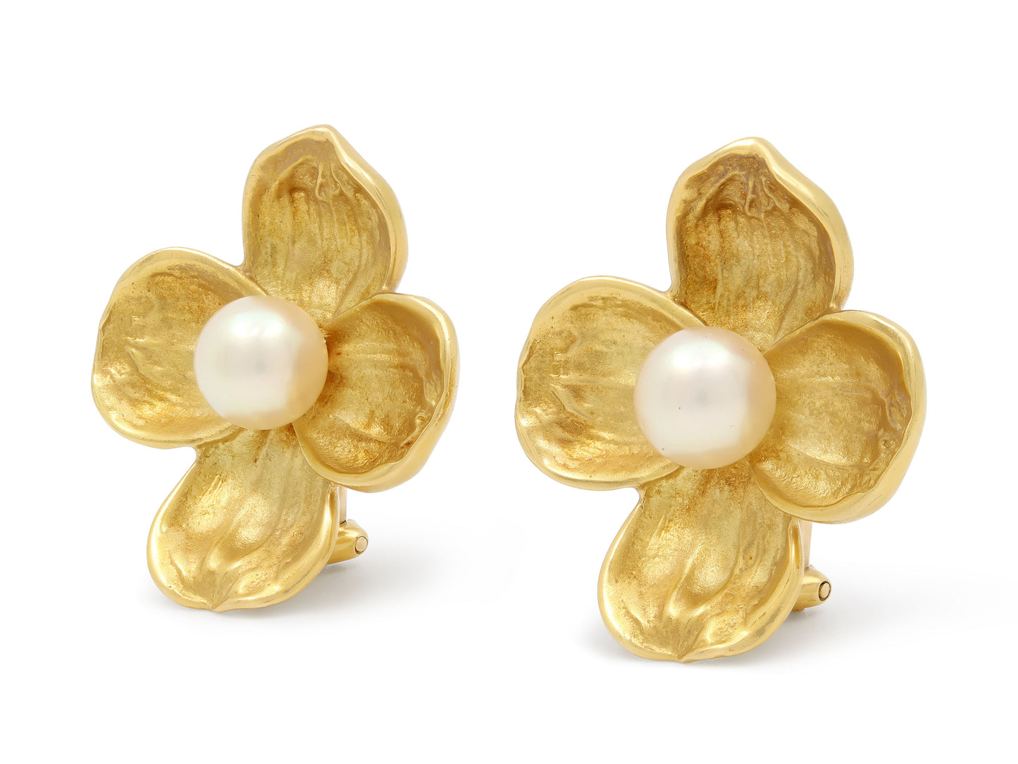 Cultured Pearl Flower Earrings in 18K Gold
