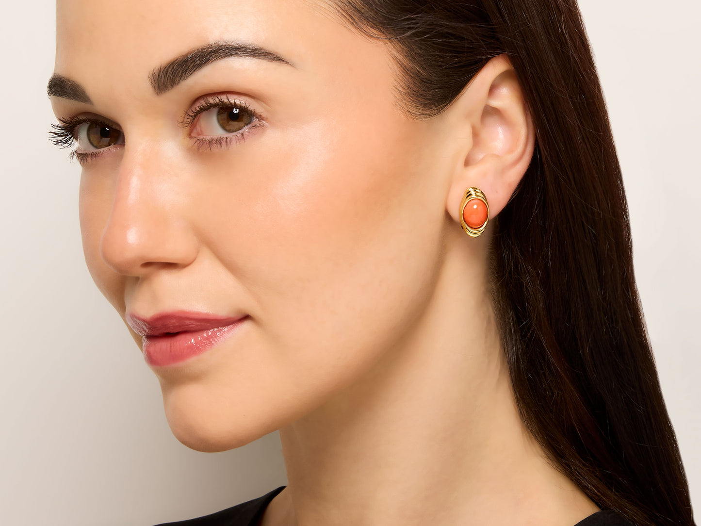 Coral Earrings in 18K Gold