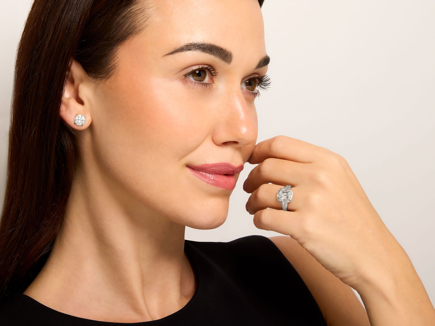 Art Deco Emerald Cut Diamond Ring, 2.00 Carat G/VVS-2, in Platinum