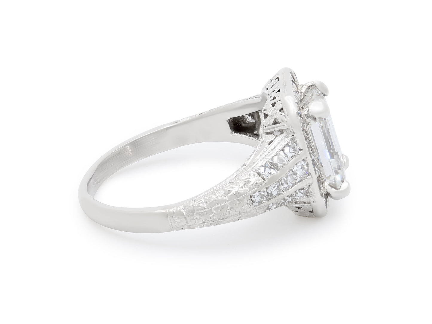 Art Deco Emerald Cut Diamond Ring, 2.00 Carat G/VVS-2, in Platinum