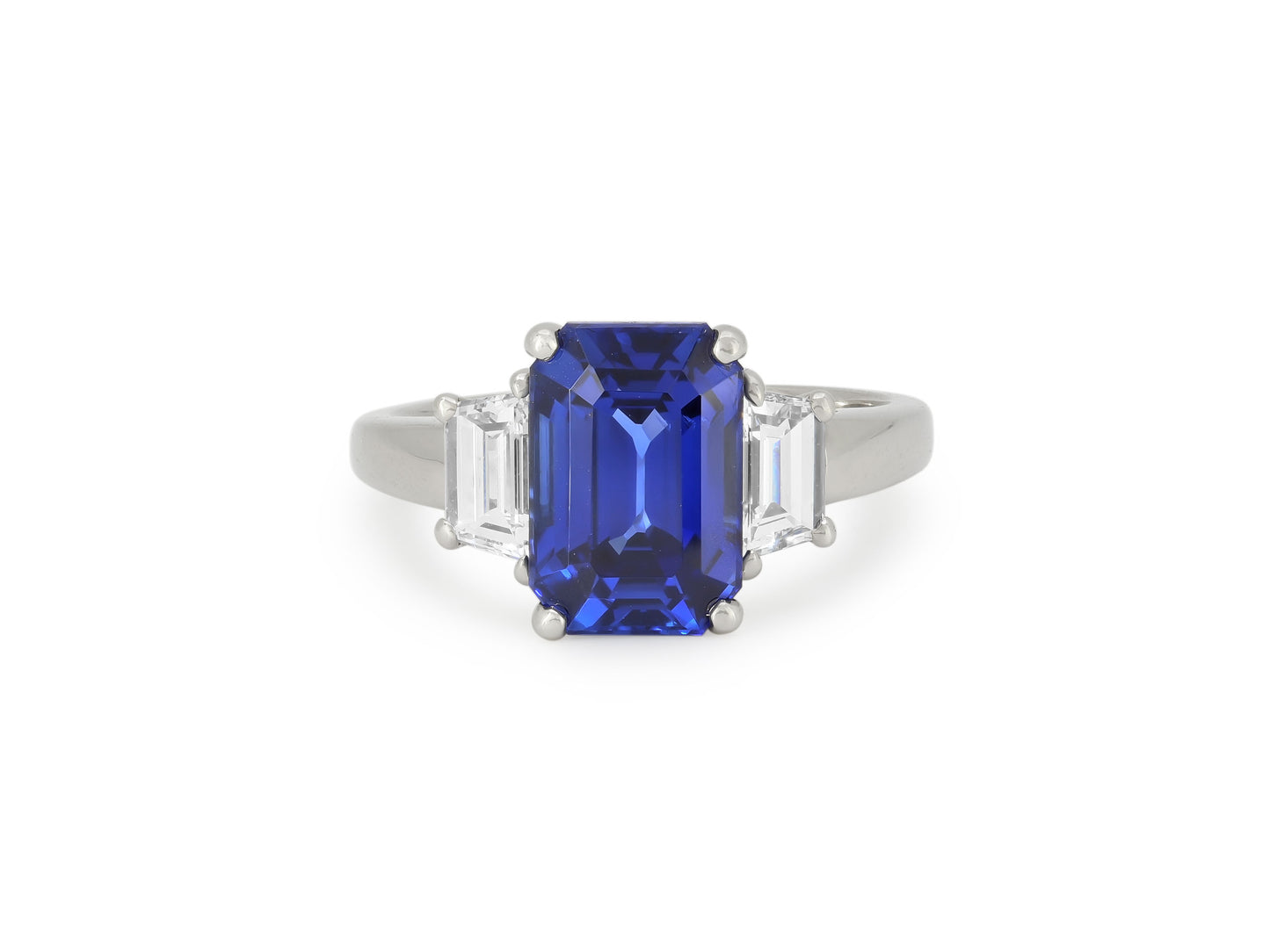 Tiffany & Co. Sapphire, 5.12 Carats, and Diamond Ring in Platinum