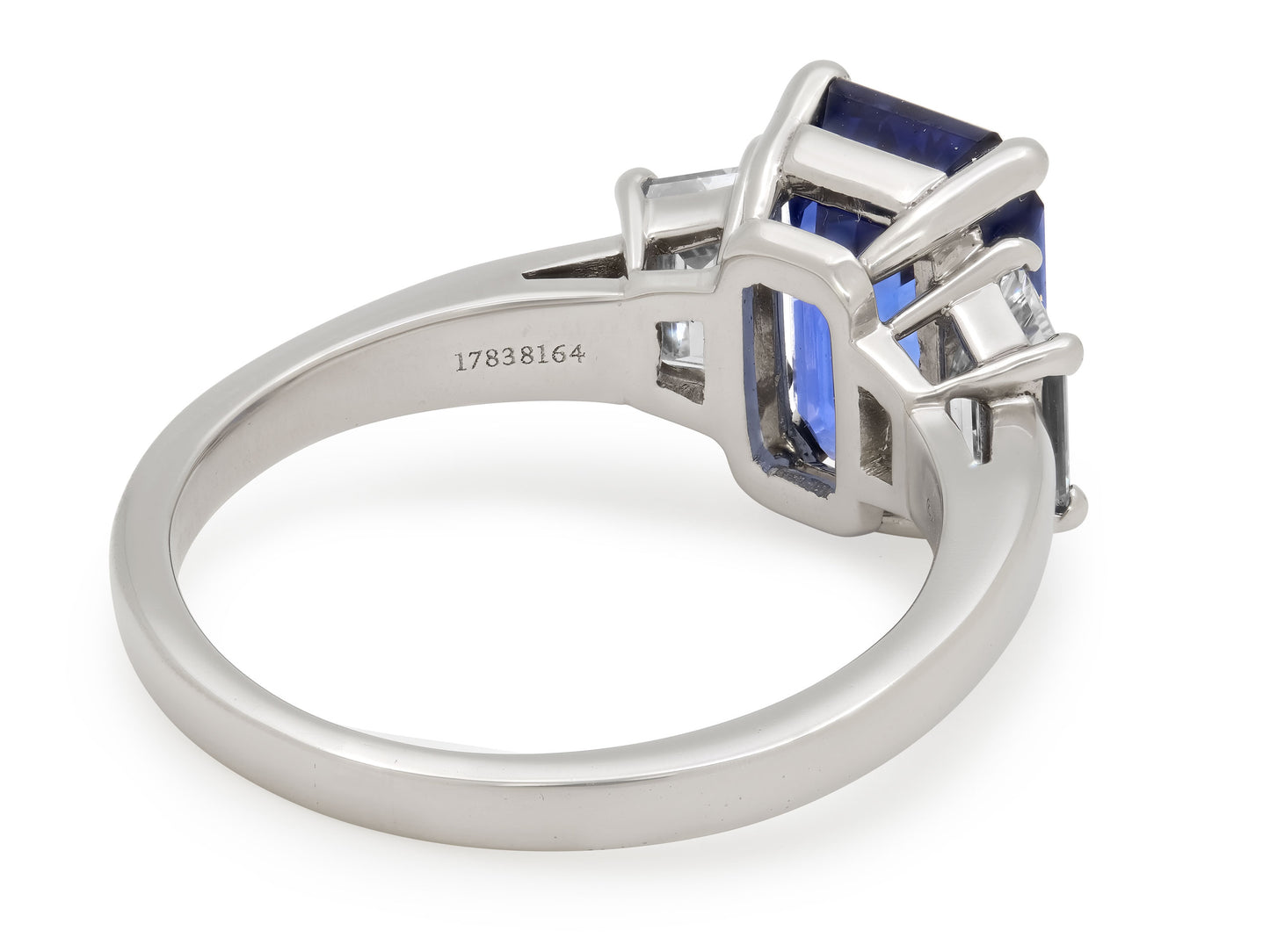 Tiffany & Co. Sapphire, 5.12 Carats, and Diamond Ring in Platinum