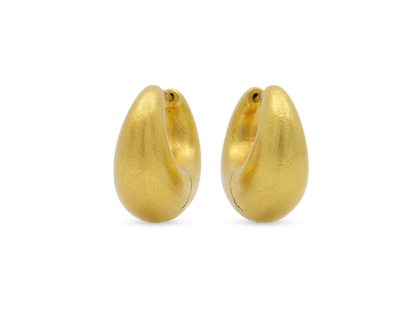 Hammered Hoop Earrings in 18K Gold