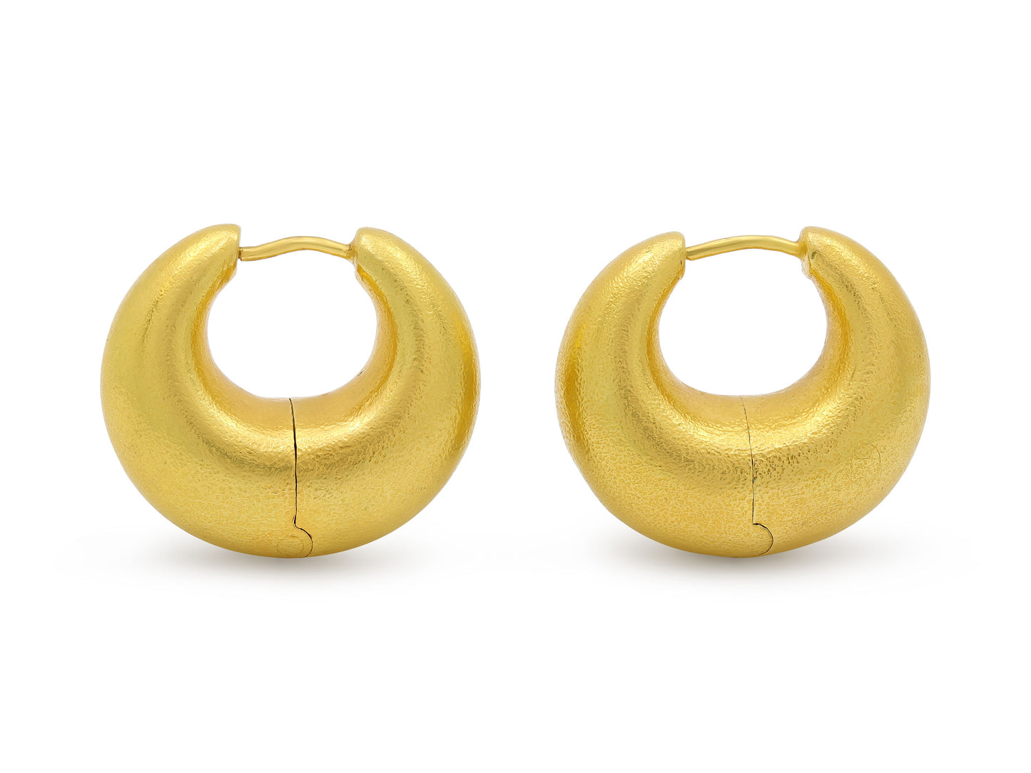 Hammered Hoop Earrings in 18K Gold