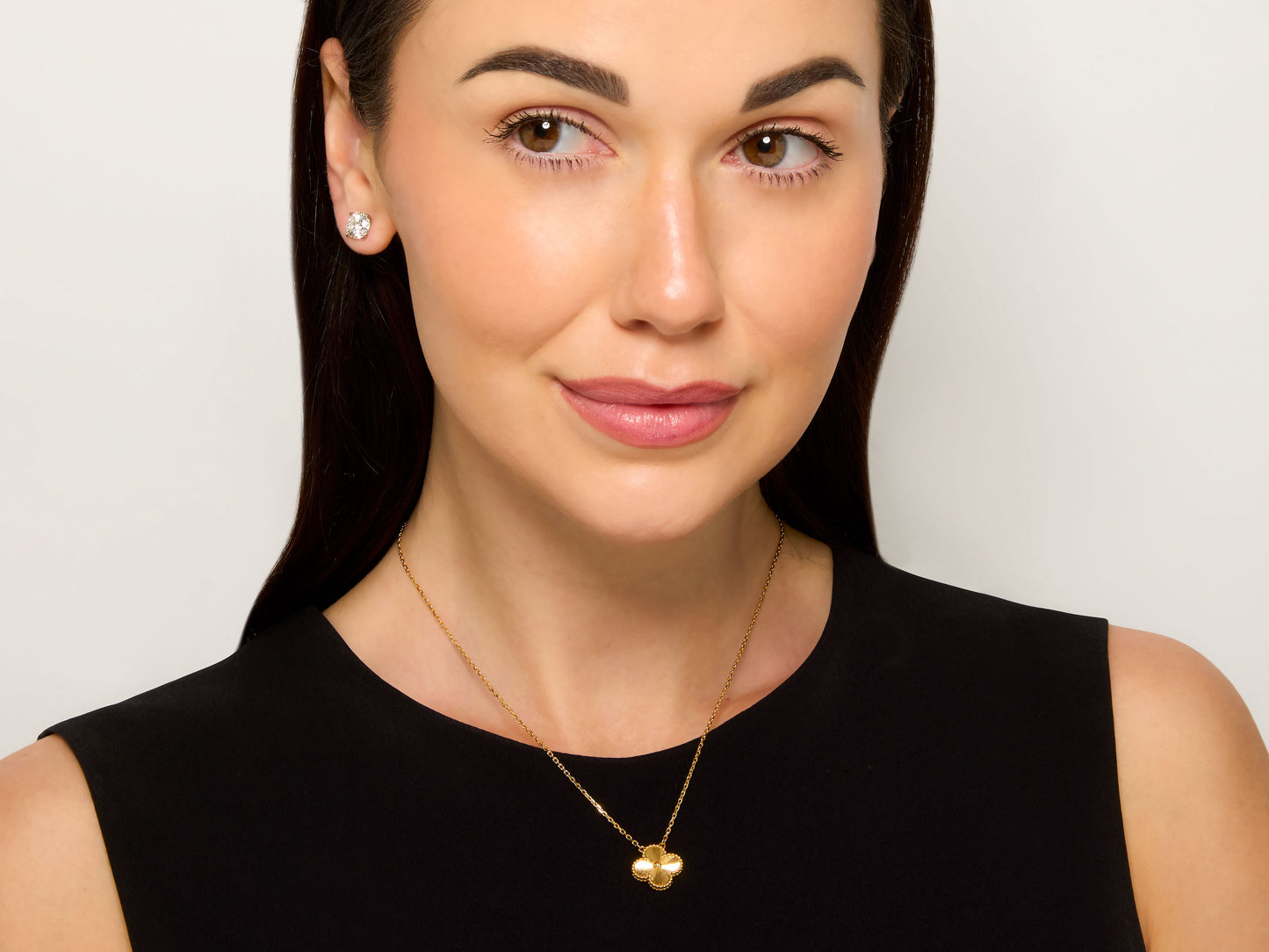 Van Cleef & Arpels 'Vintage Alhambra' Necklace in 18K Gold