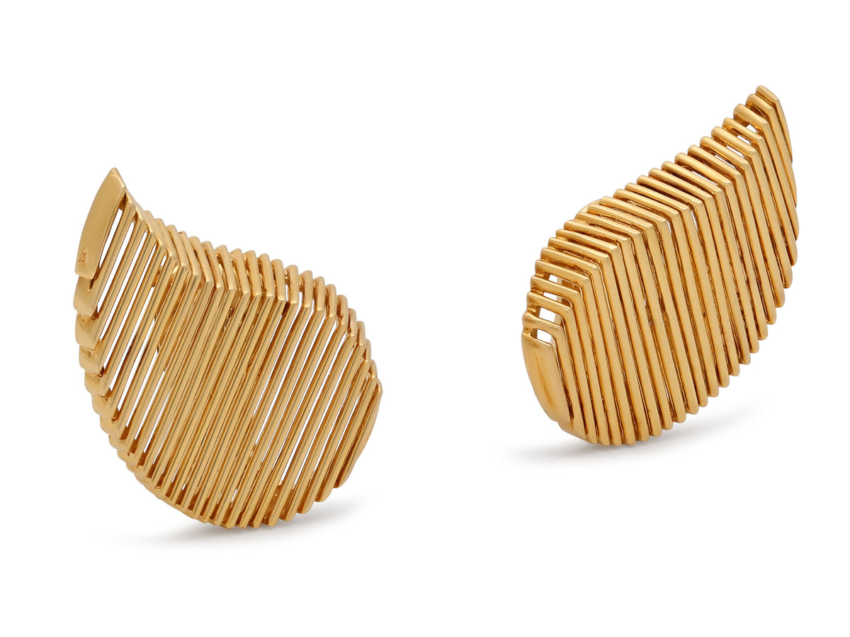 Tiffany & Co. Paloma Picasso Leaf Earrings in 18K Gold