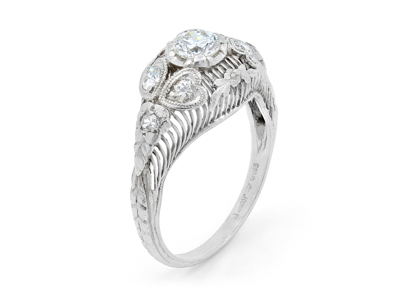 Art Deco Diamond Ring in Platinum
