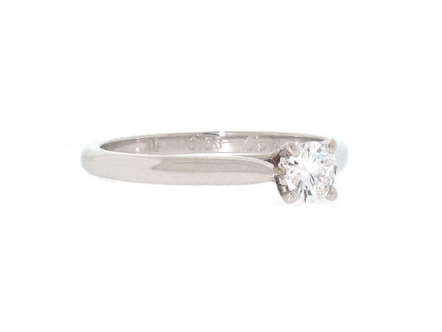Solid White Gold Diamond Ring with IGI Certification at Rs 72,261 / Piece  in delhi