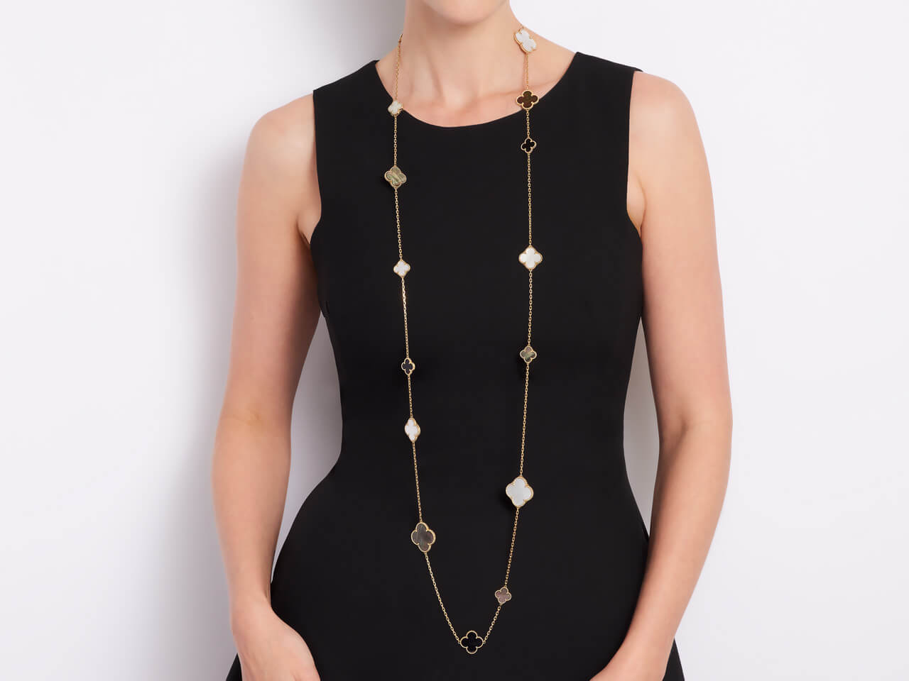 Van Cleef & Arpels 'Magic Alhambra' 16 Motif Mother-of-Pearl and Onyx Necklace in 18K Gold