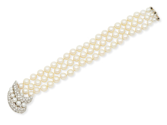 Pearl and Diamond Bracelet in Platinum