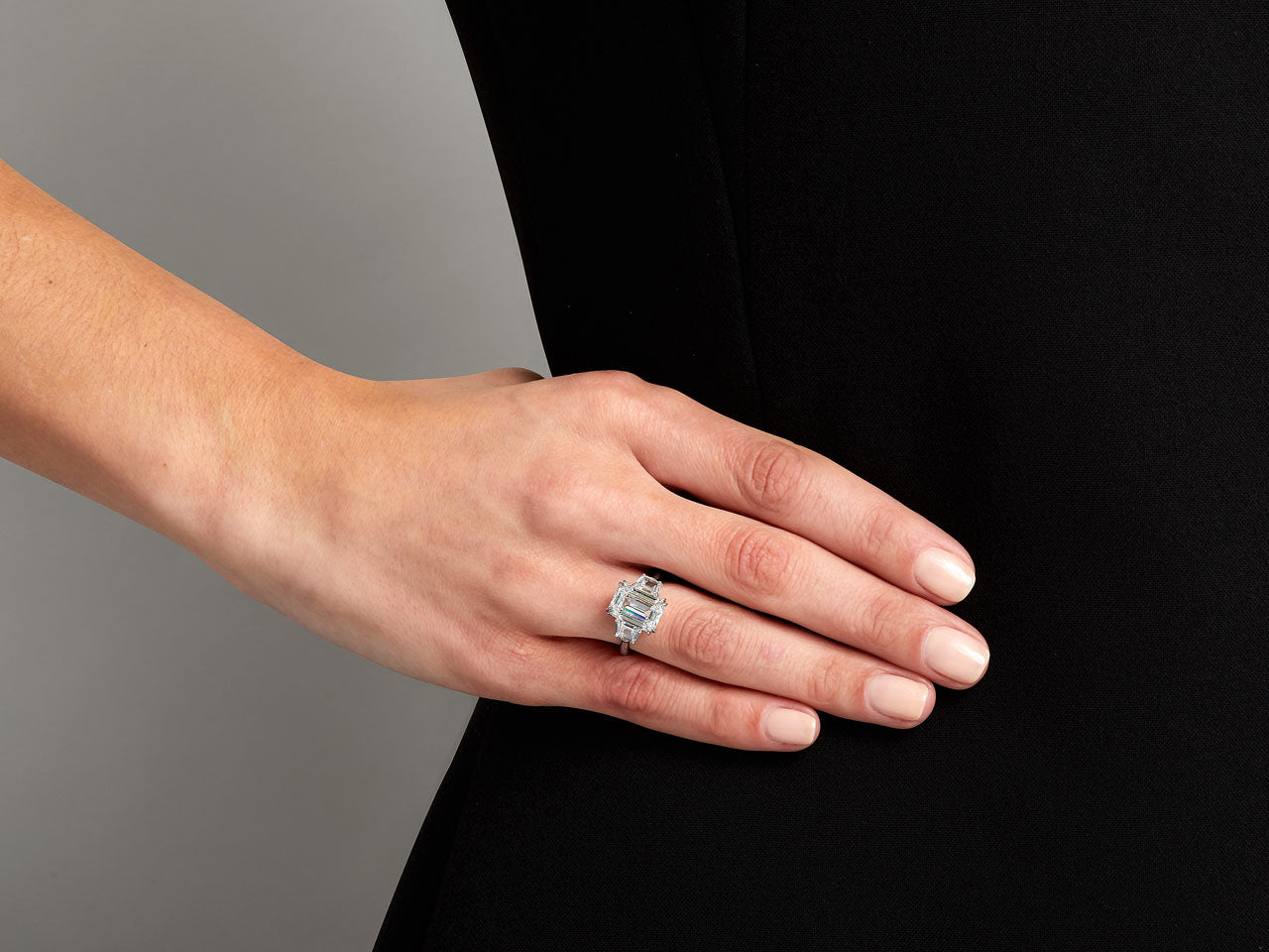 harry-winston-27-carat-custom-designed-engagement-ring |