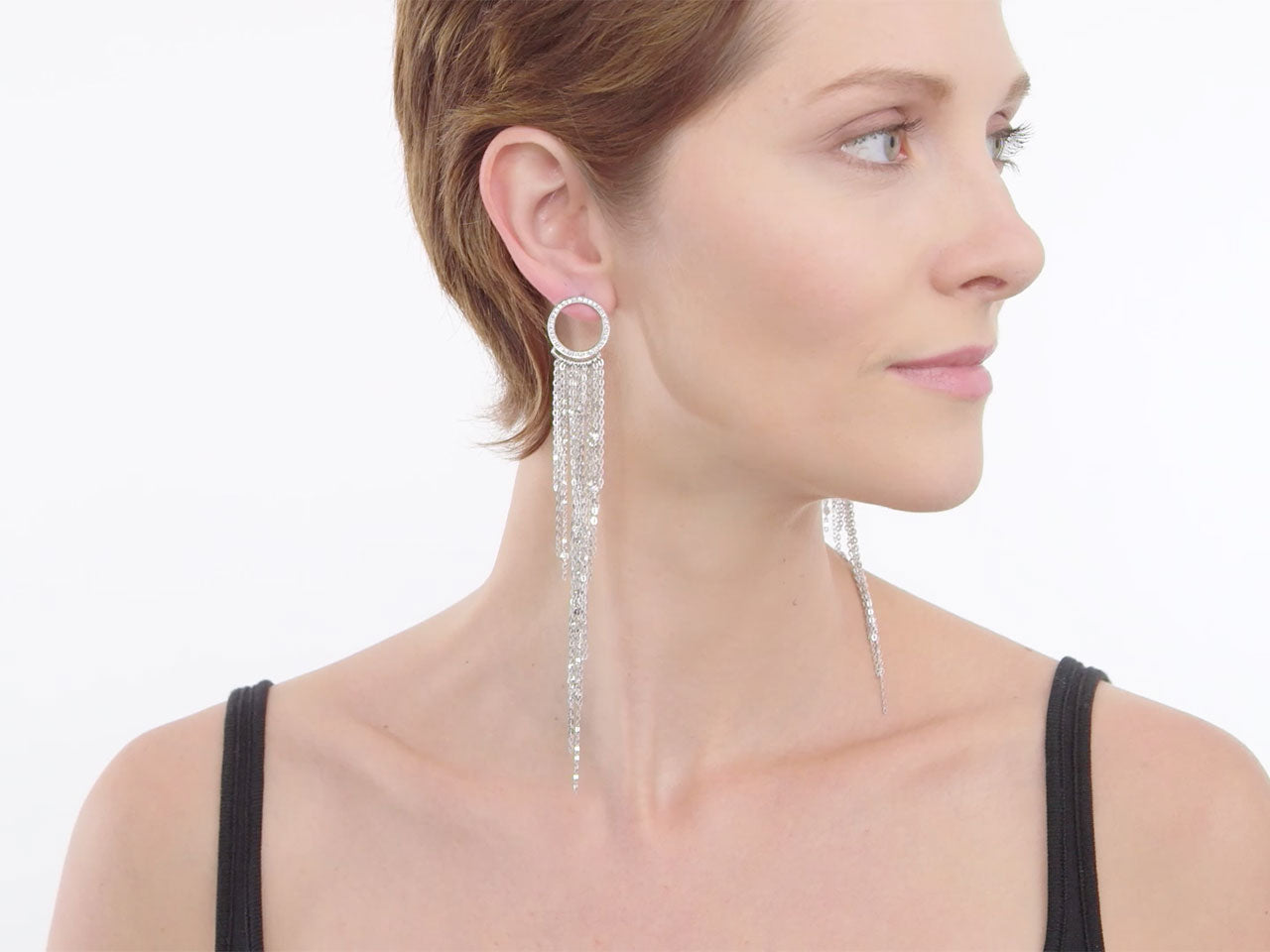 Diamond Dangle Earrings in 18K